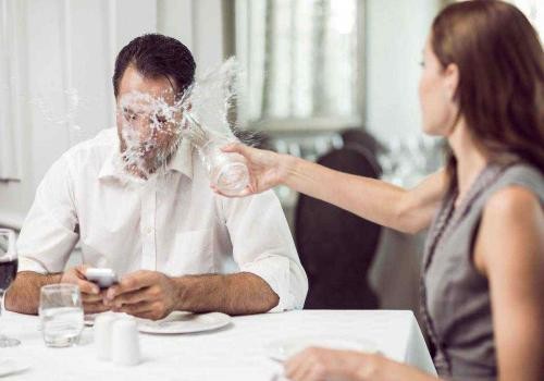 女方放弃男方所有财产有效吗